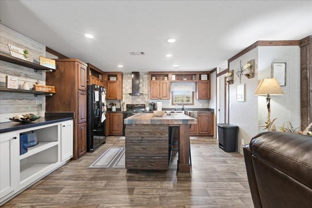 6940 Calvin Morgan Grade, Perry, FL 32348