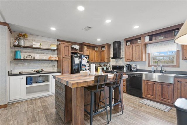 6940 Calvin Morgan Grade, Perry, FL 32348