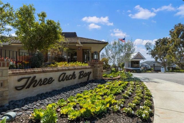 16 N La Senda Drive, Laguna Beach, CA 92651