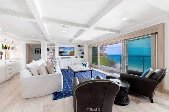 16 N La Senda Drive, Laguna Beach, CA 92651