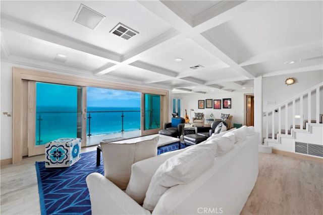 16 N La Senda Drive, Laguna Beach, CA 92651