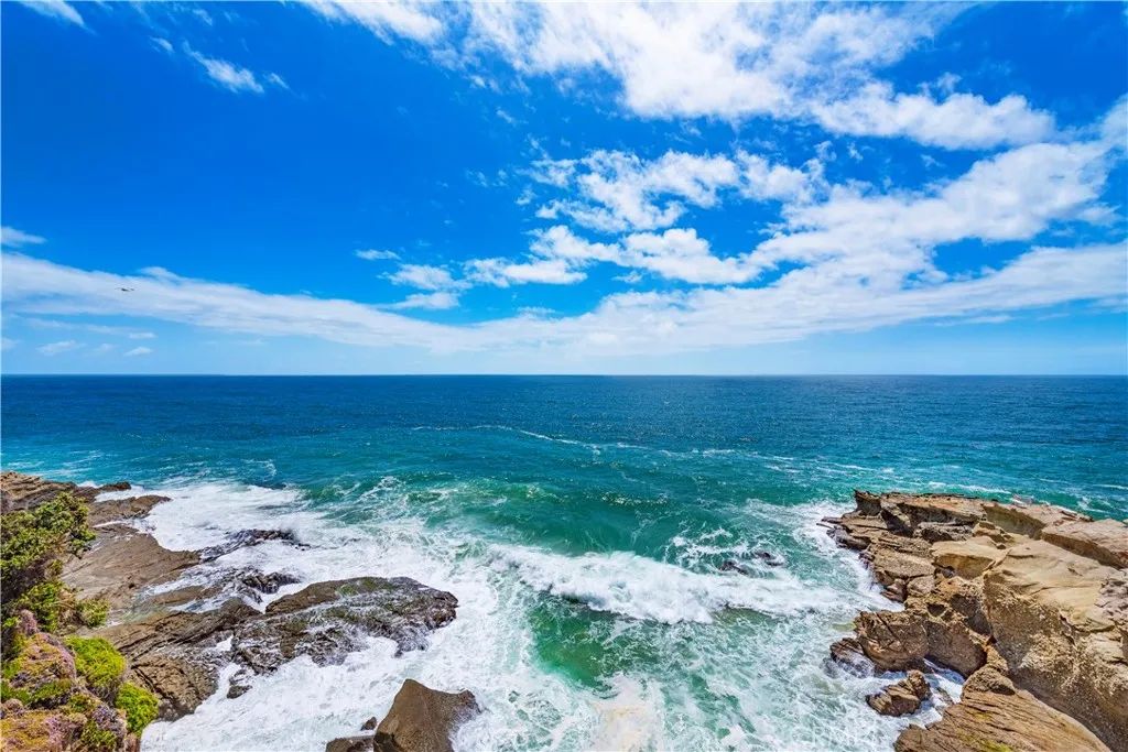 16 N La Senda Drive, Laguna Beach, CA 92651