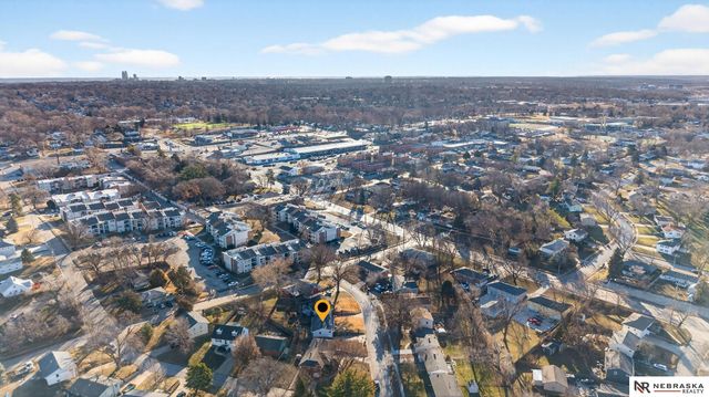 7516 Richmond Drive, Omaha, NE 68134