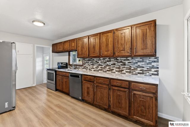 7516 Richmond Drive, Omaha, NE 68134