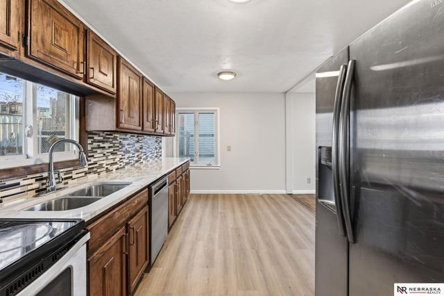 7516 Richmond Drive, Omaha, NE 68134