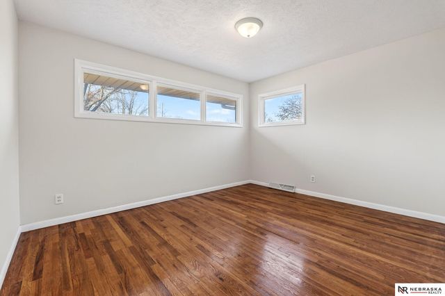 7516 Richmond Drive, Omaha, NE 68134