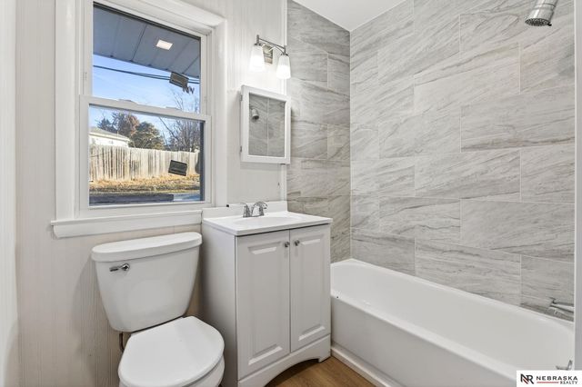 7516 Richmond Drive, Omaha, NE 68134