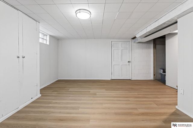 7516 Richmond Drive, Omaha, NE 68134