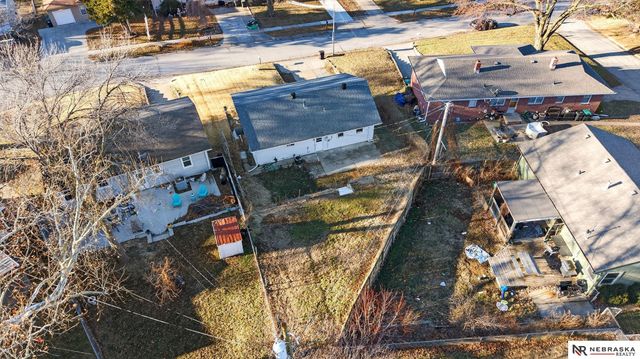 7516 Richmond Drive, Omaha, NE 68134