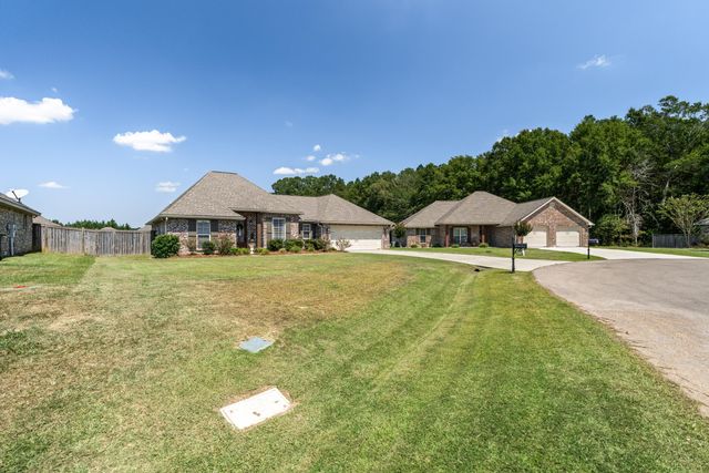25 E Cherry St., Sumrall, MS 39482