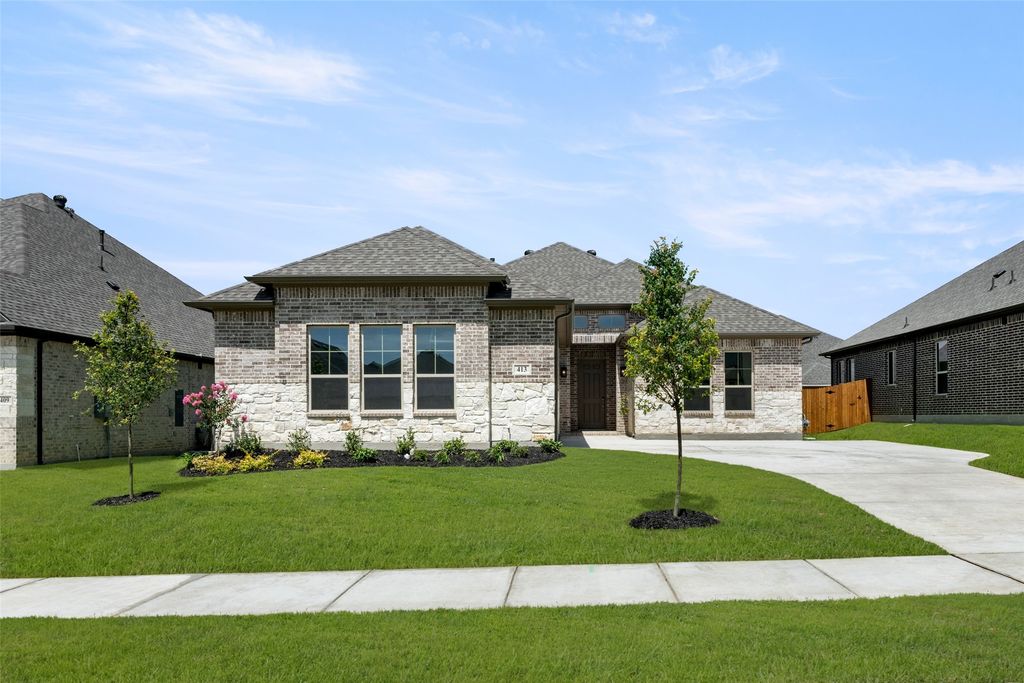 413 Wabash Drive, Waxahachie, TX 75167