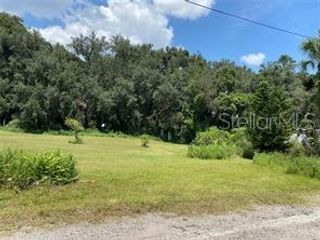 9110 BACK UP ROAD, Tampa, FL 33637