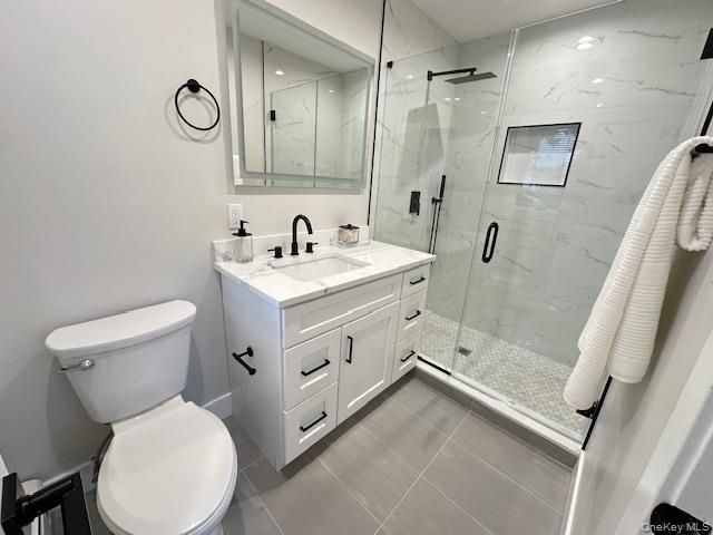 8 White Oak Drive, Port Washington, NY 11050