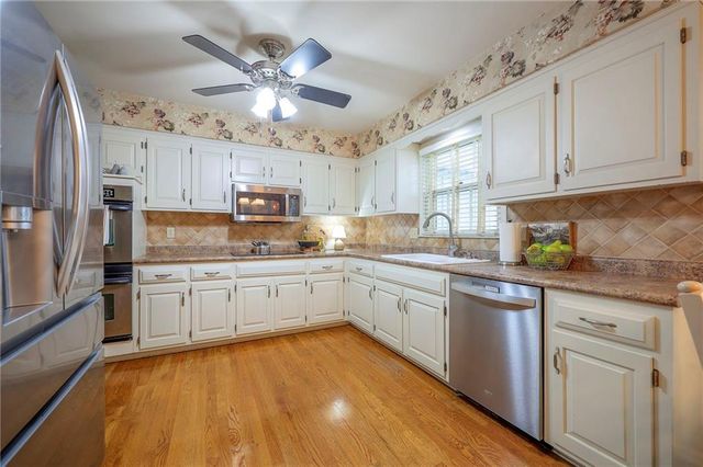 12704 W 117th Street, Overland Park, KS 66210