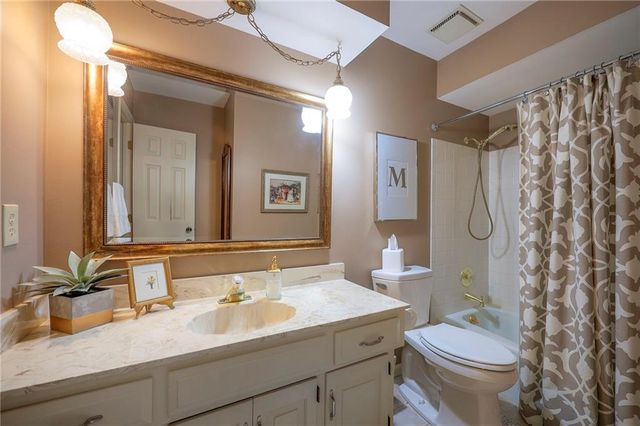 12704 W 117th Street, Overland Park, KS 66210