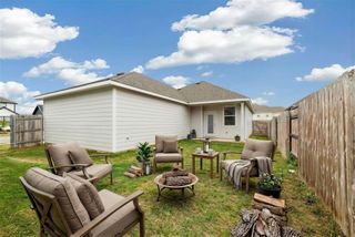 171 Acadia DR, Kyle, TX 78640