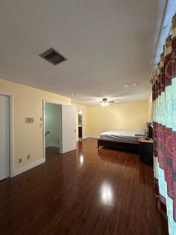 102 Pleasant Hill Lane, Tamarac, FL 33319