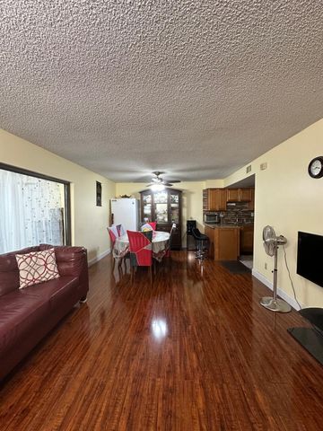 102 Pleasant Hill Lane, Tamarac, FL 33319