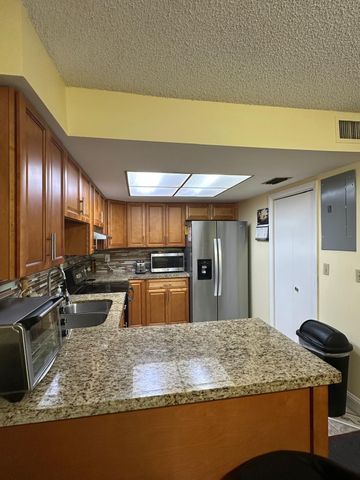 102 Pleasant Hill Lane, Tamarac, FL 33319