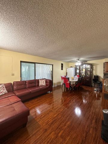 102 Pleasant Hill Lane, Tamarac, FL 33319