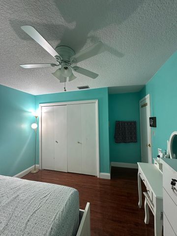 102 Pleasant Hill Lane, Tamarac, FL 33319