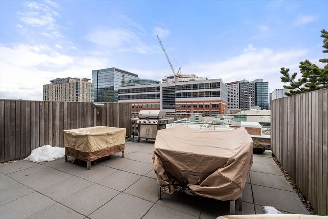 346 Congress St 702, Boston, MA 02210