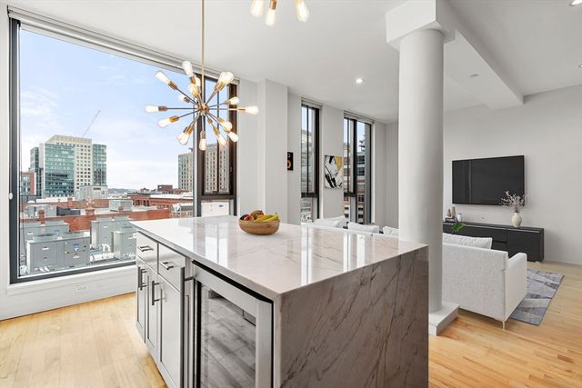 346 Congress St 702, Boston, MA 02210