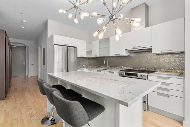 346 Congress St 702, Boston, MA 02210