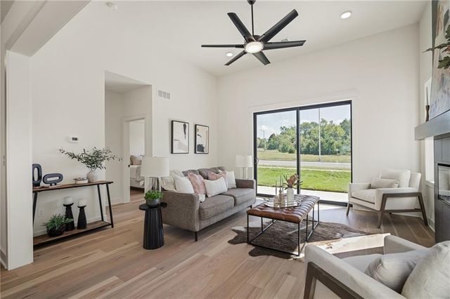 9703 Jupiter Street, Lenexa, KS 66219