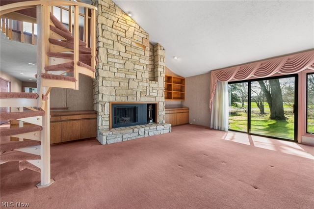 6656 Woodhawk Drive, Mayfield Heights, OH 44124