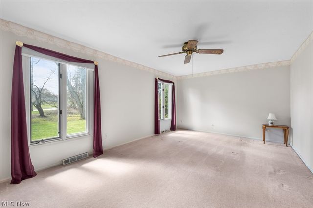 6656 Woodhawk Drive, Mayfield Heights, OH 44124