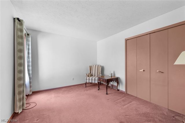 6656 Woodhawk Drive, Mayfield Heights, OH 44124