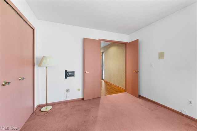 6656 Woodhawk Drive, Mayfield Heights, OH 44124