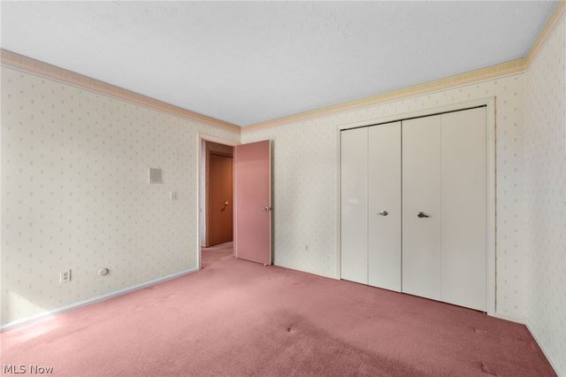 6656 Woodhawk Drive, Mayfield Heights, OH 44124