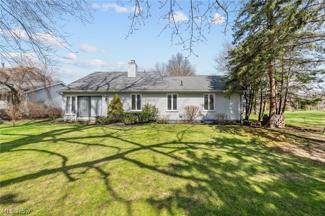 6656 Woodhawk Drive, Mayfield Heights, OH 44124