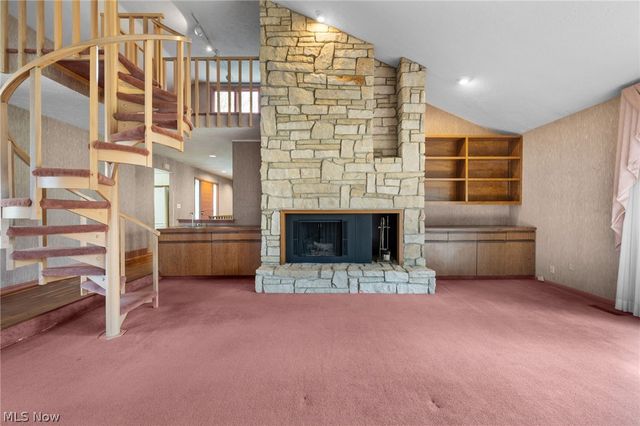 6656 Woodhawk Drive, Mayfield Heights, OH 44124