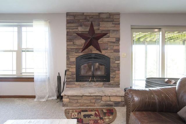 N5194 Blue Valley ROAD, Hartford, WI 53027