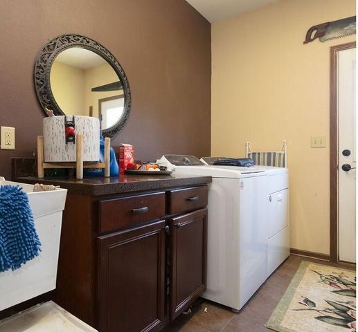 N5194 Blue Valley ROAD, Hartford, WI 53027