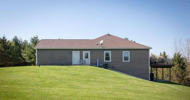 N5194 Blue Valley ROAD, Hartford, WI 53027