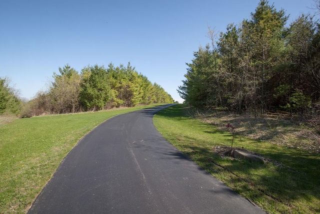 N5194 Blue Valley ROAD, Hartford, WI 53027