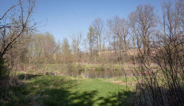 N5194 Blue Valley ROAD, Hartford, WI 53027