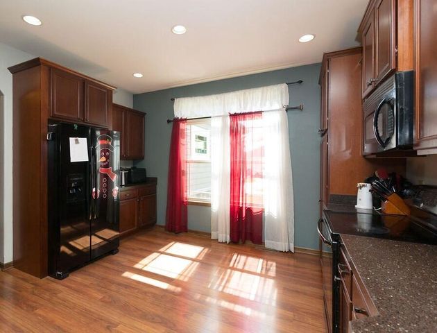 N5194 Blue Valley ROAD, Hartford, WI 53027
