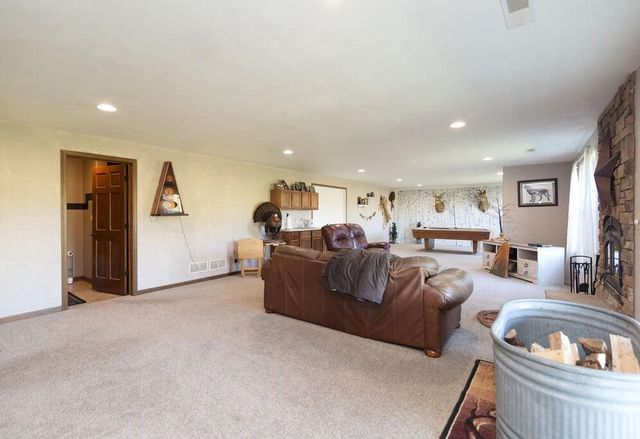 N5194 Blue Valley ROAD, Hartford, WI 53027