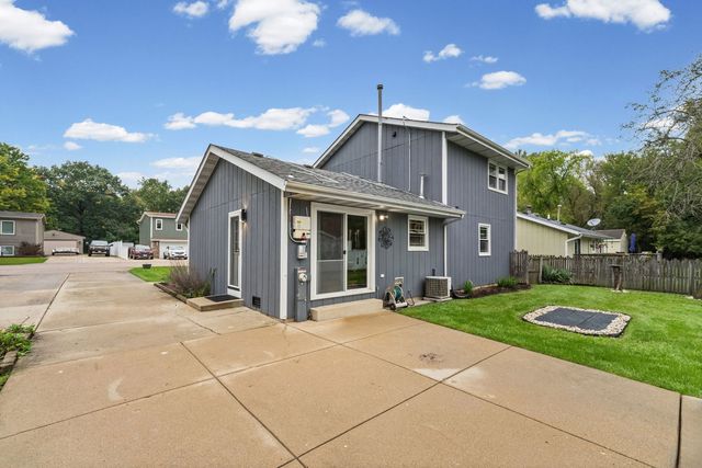 5216 palm Street, Mchenry, IL 60051