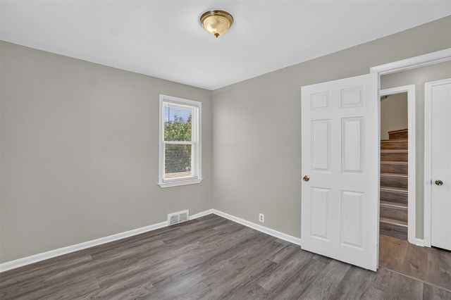 224 Victory Drive, Pontiac, MI 48342