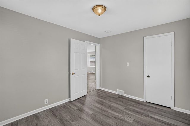224 Victory Drive, Pontiac, MI 48342