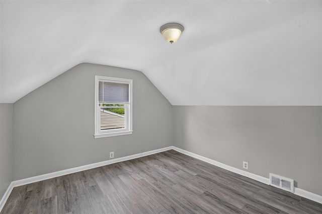 224 Victory Drive, Pontiac, MI 48342