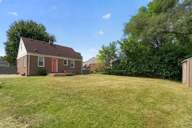 224 Victory Drive, Pontiac, MI 48342