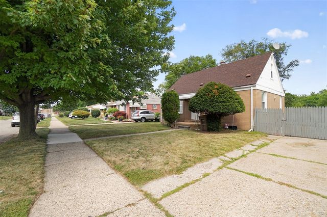 224 Victory Drive, Pontiac, MI 48342