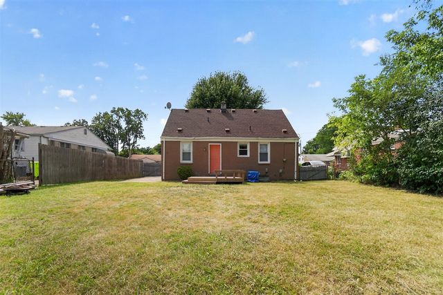 224 Victory Drive, Pontiac, MI 48342
